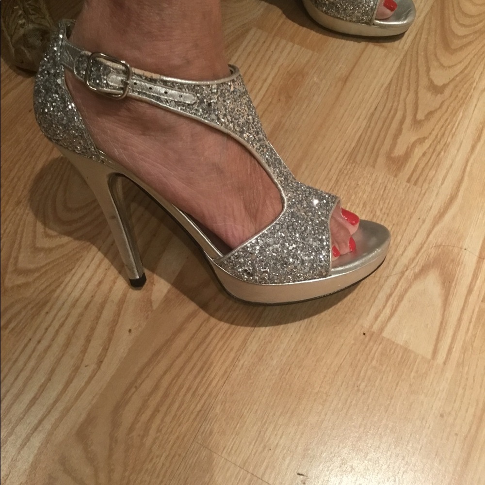 Shoes - Picture 2 of 2